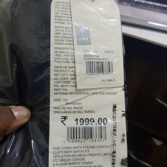 Levis Original Sling Bag or Waist Bag for men - Picture 4 of 6